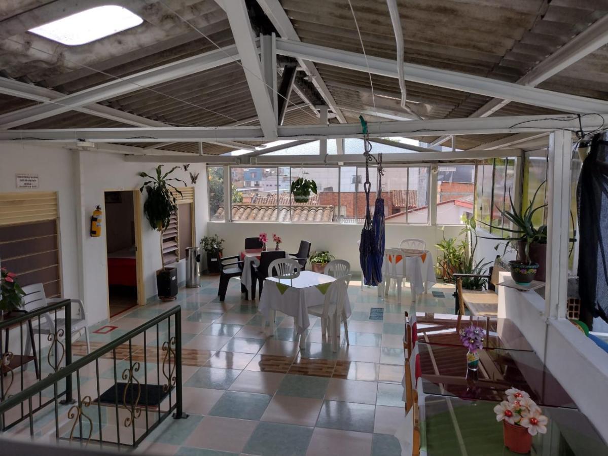Hotel Mirador Plaza Pereira Extérieur photo