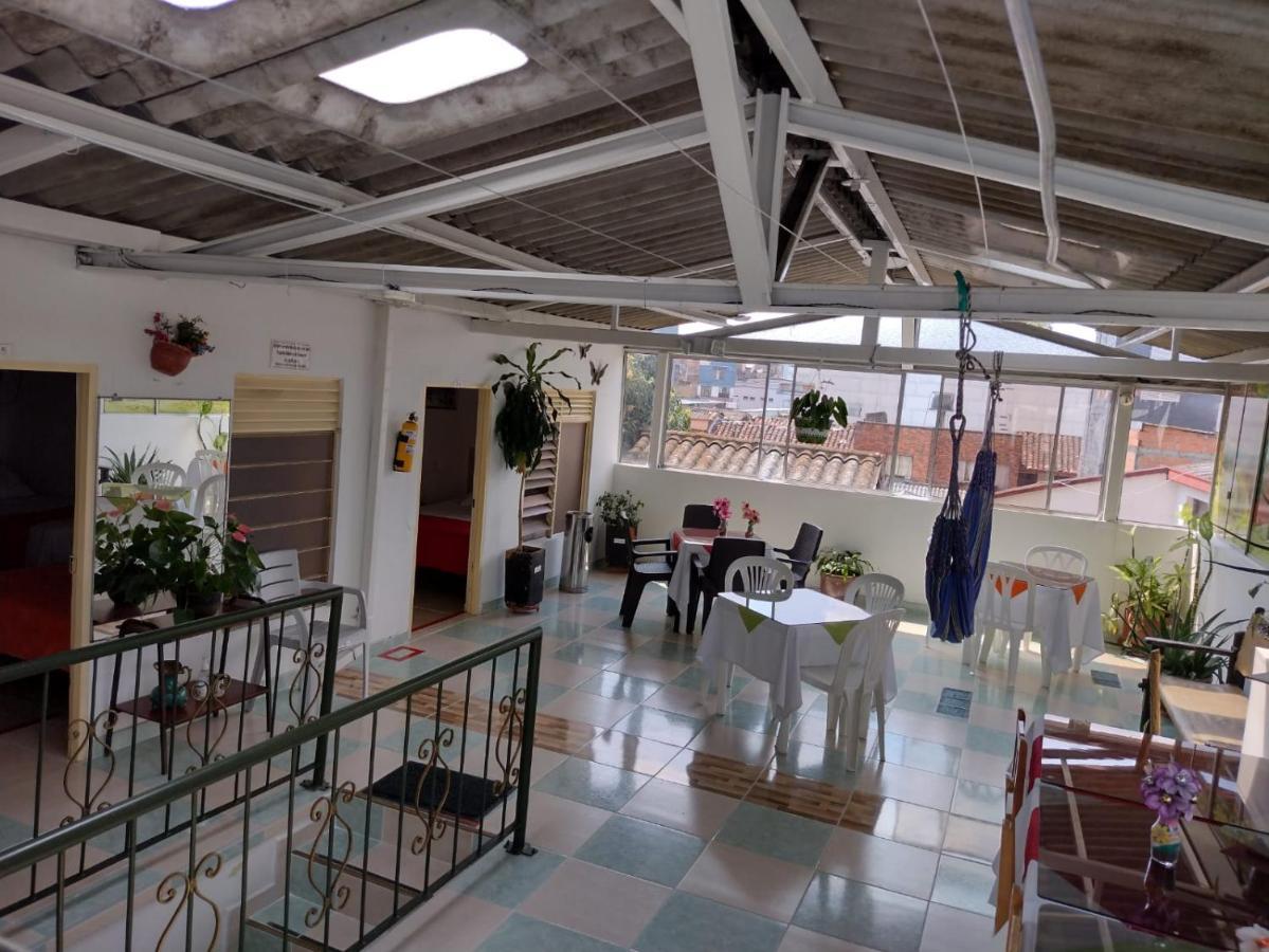 Hotel Mirador Plaza Pereira Extérieur photo