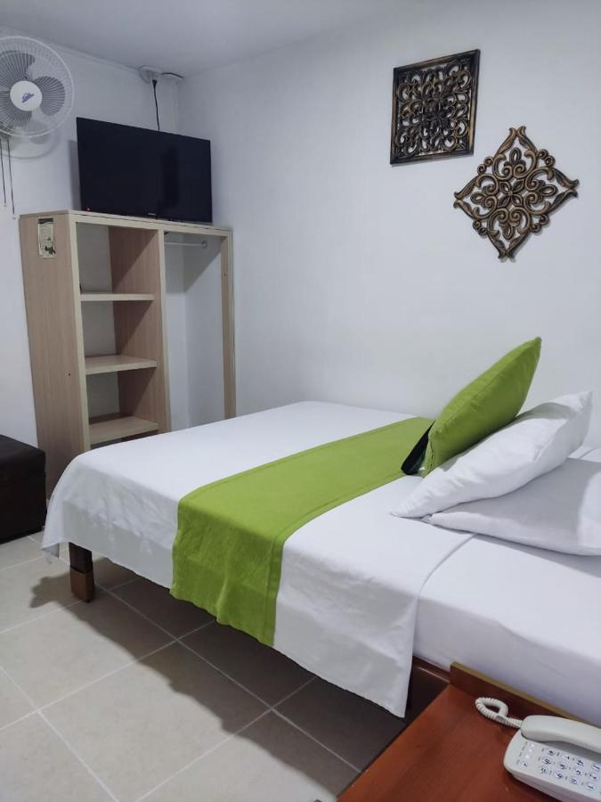 Hotel Mirador Plaza Pereira Extérieur photo