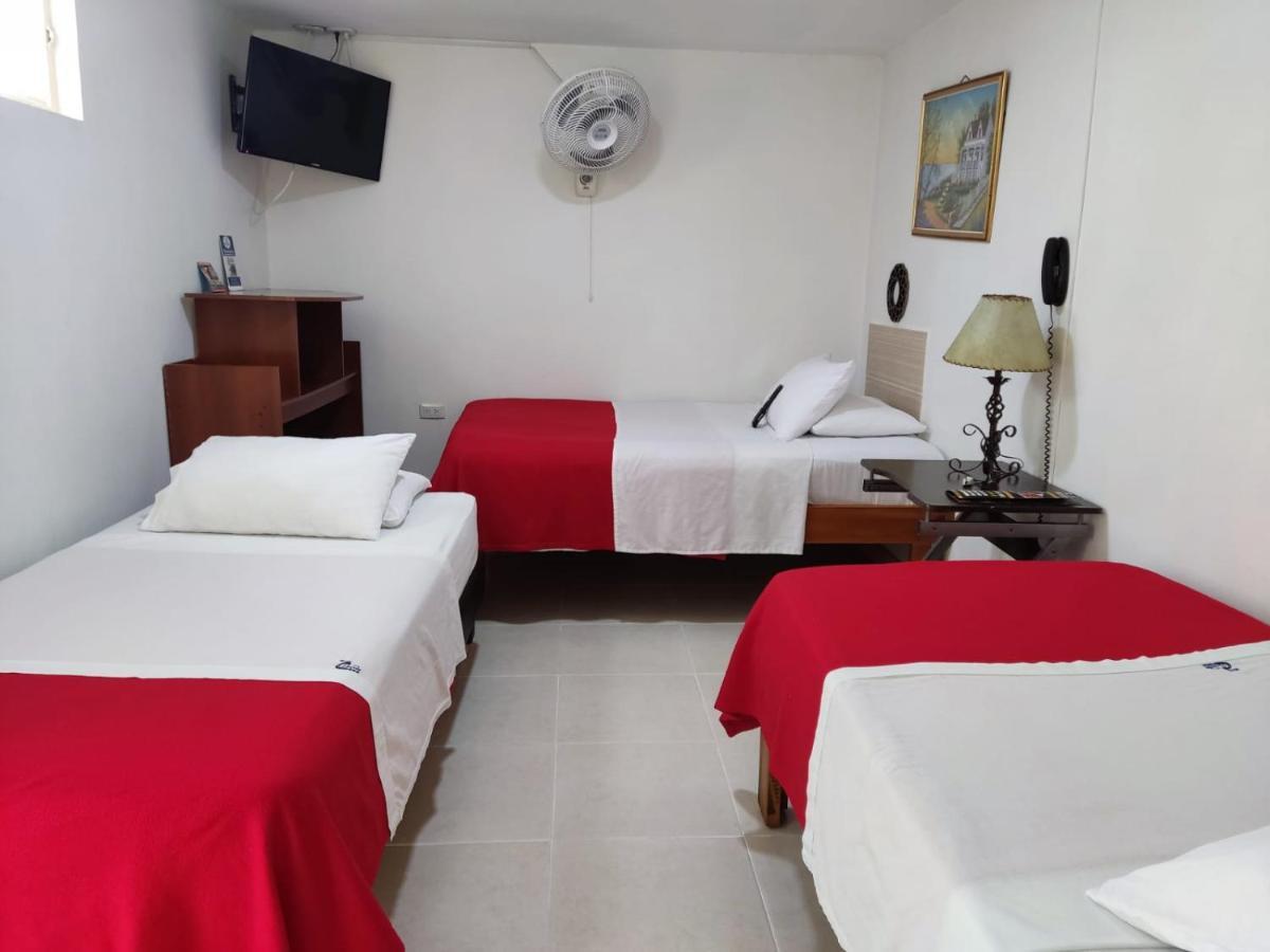 Hotel Mirador Plaza Pereira Extérieur photo