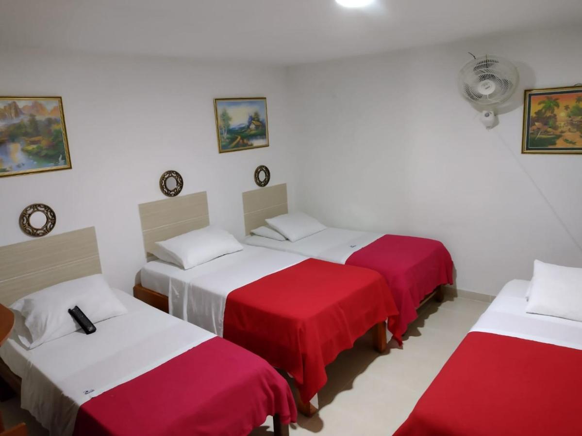 Hotel Mirador Plaza Pereira Extérieur photo
